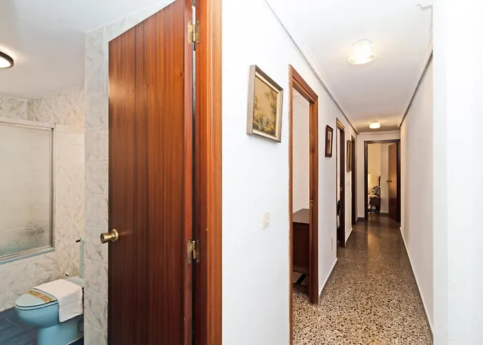 Guestready - Lindo Piso Muy Espacioso En * Valencia